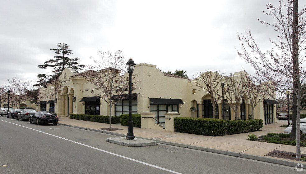 Primary Photo Of 43541-43543 Mission Blvd, Fremont Freestanding For Lease