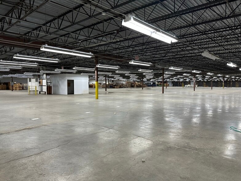 More Photos Of 405 LeWallen Rd, Asheboro Unknown For Lease