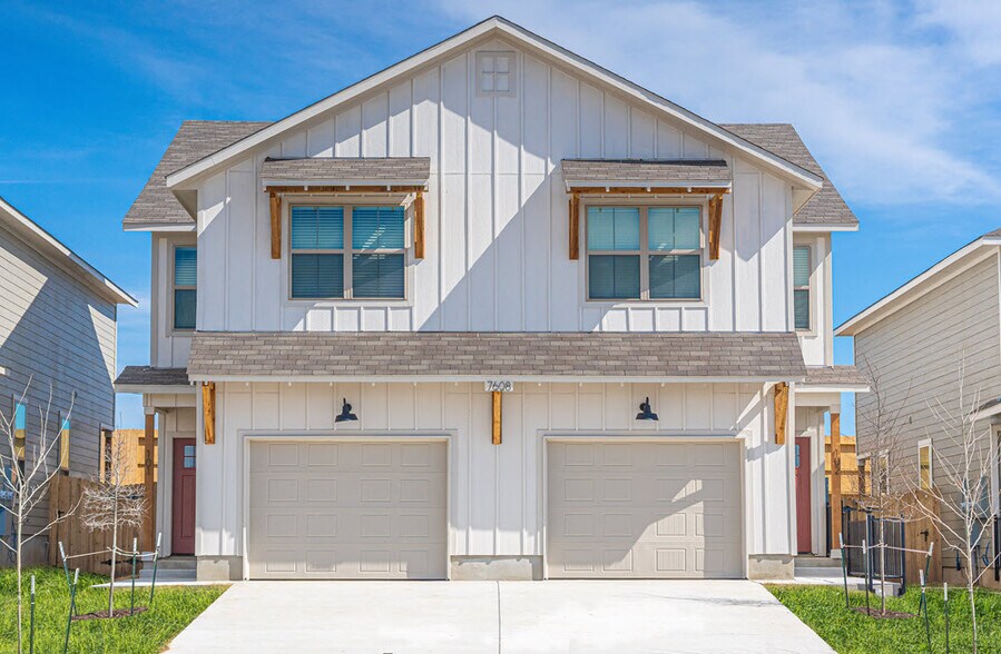 More Photos Of 10219 Tulipwood Run, San Antonio Apartments For Sale