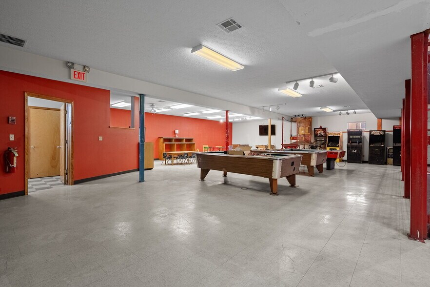 More Photos Of 25715 Highway 17, Waynesville Specialty For Sale