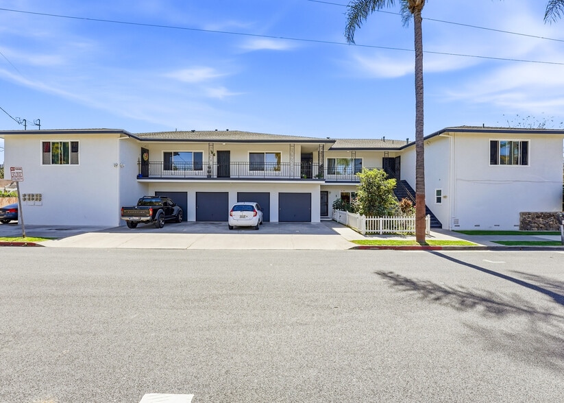 More Photos Of 1027 N Parton St, Santa Ana Apartments For Sale