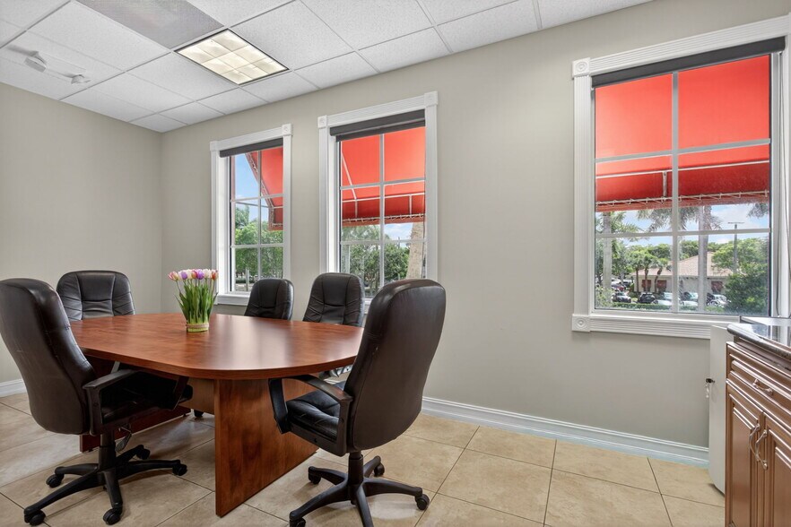 More Photos Of 5521 N University Dr, Coral Springs Office For Sale