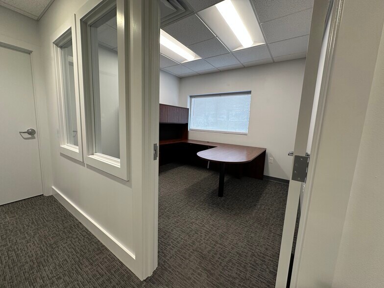 More Photos Of 150 E Broadway St, Covington Bank For Sale