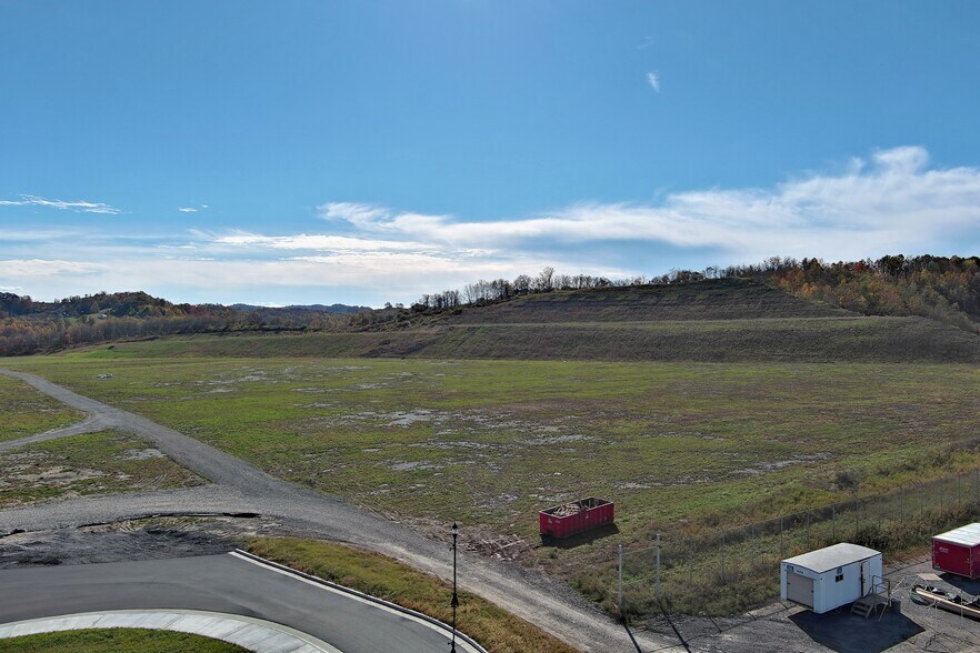 More Photos Of 2000 Aviation Way, Bridgeport Land For Sale