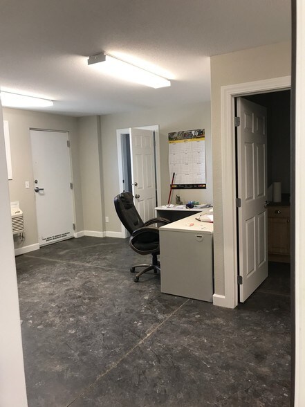 More Photos Of 7007 Cowboy Way, Billings Warehouse For Lease