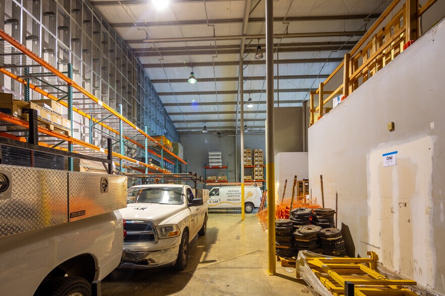 More Photos Of 99-1265 Halawa Valley St, Aiea Warehouse For Lease