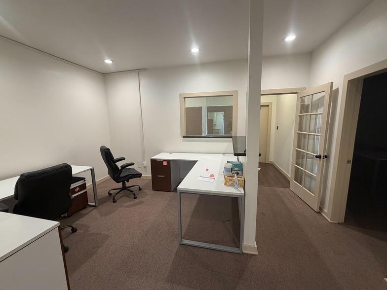 More Photos Of 2522 Grand Canal Blvd, Stockton Office For Lease