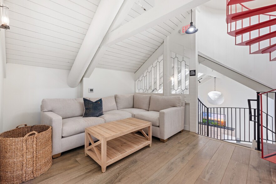 More Photos Of 24532 Del Prado, Dana Point Storefront Retail Office For Lease