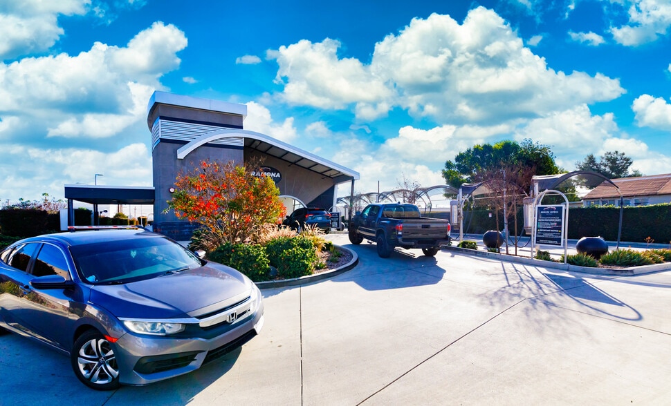 More Photos Of 10805 Ramona Ave, Montclair Carwash For Sale