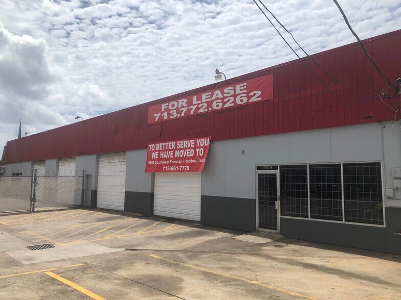 Primary Photo Of 5609 Bellaire Blvd, Houston Service For Lease