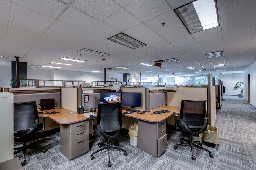 More Photos Of 5630 Ward Rd, Arvada Flex For Sale