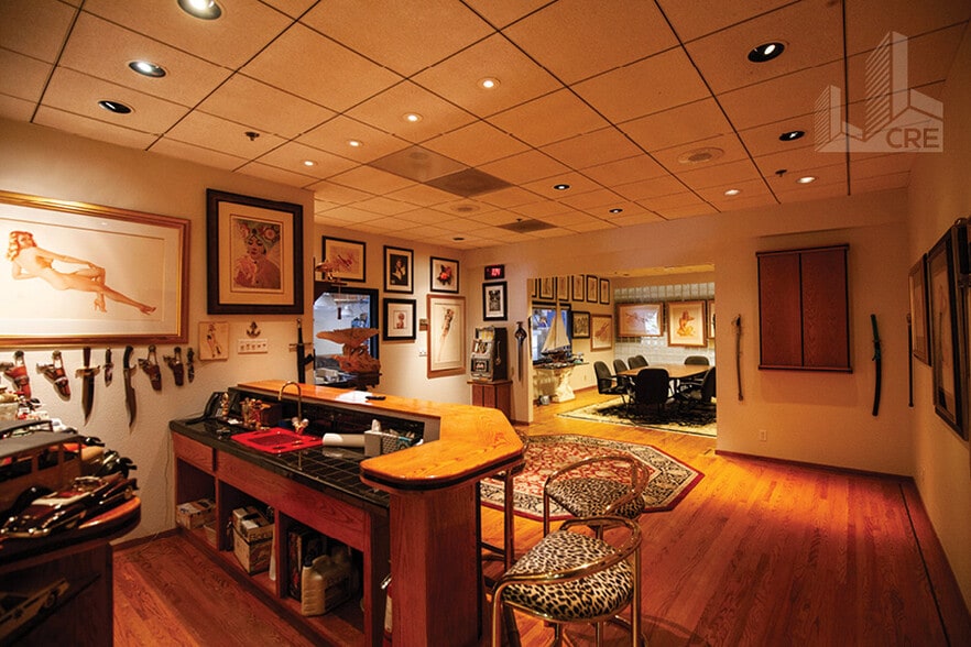 More Photos Of 1385 Donner Ave, San Francisco Warehouse For Sale