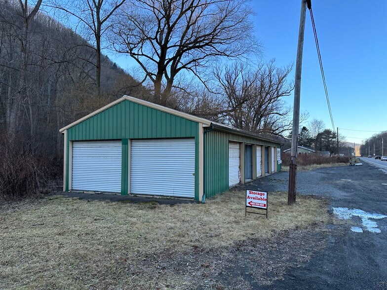 More Photos Of 4465 Main st, Millport Flex For Sale