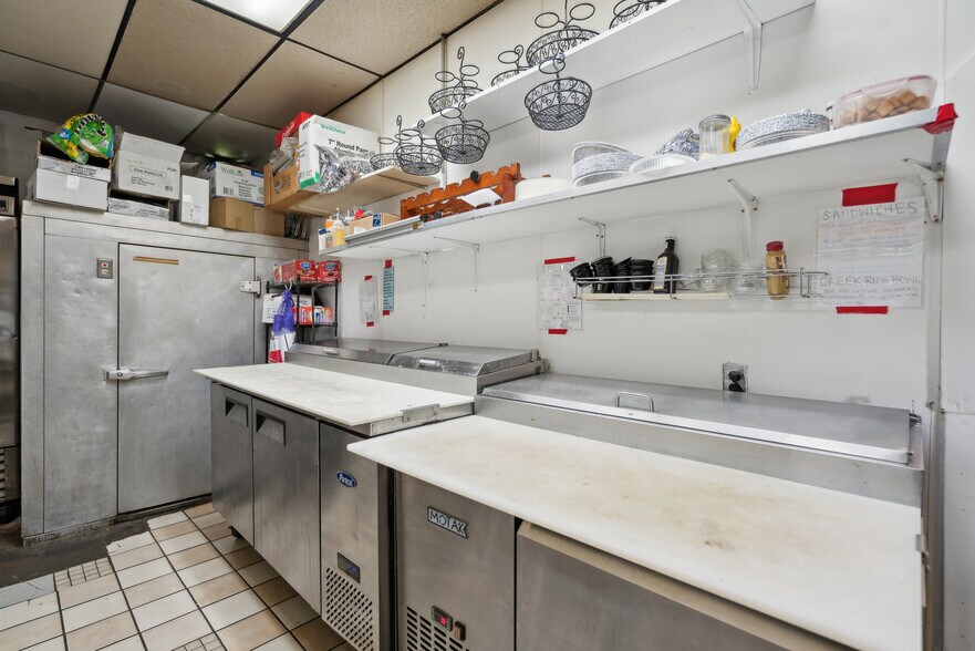 More Photos Of 456 US-5, Fairlee Restaurant For Sale