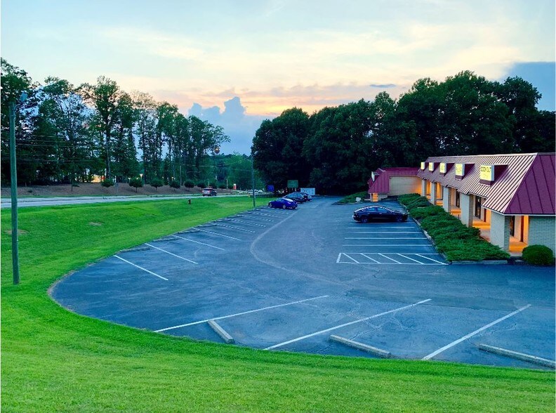 More Photos Of 6320 Angus Dr, Raleigh Light Distribution For Lease