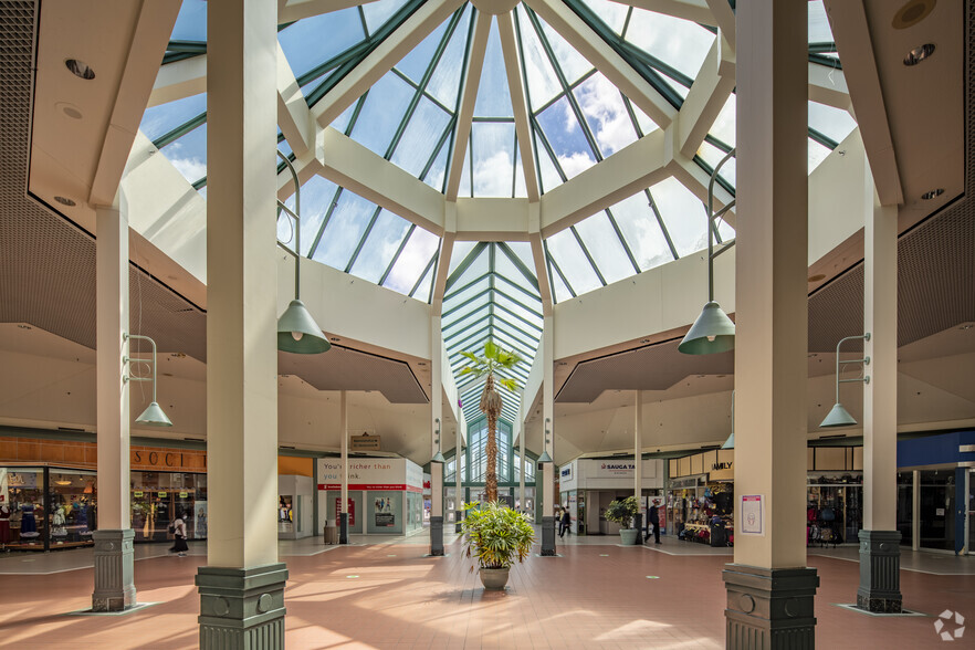 More Photos Of 31 Tapscott Rd, Toronto General Retail For Lease