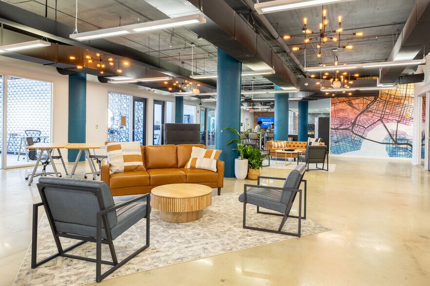 More Photos Of 25 N Market St, Jacksonville Coworking Space
