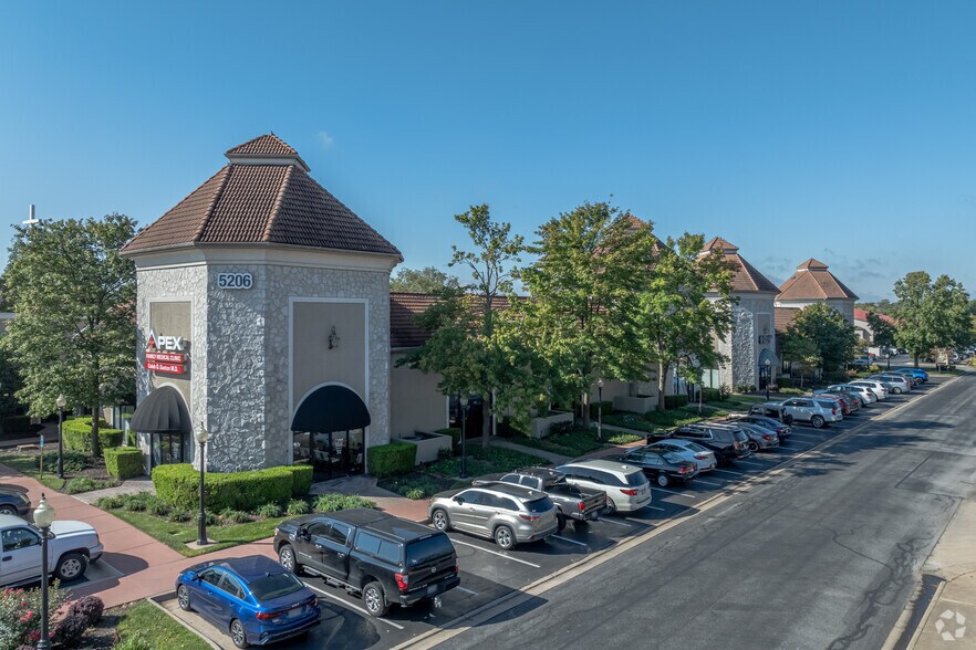 More Photos Of 5212 Village Pky, Rogers Unknown For Lease