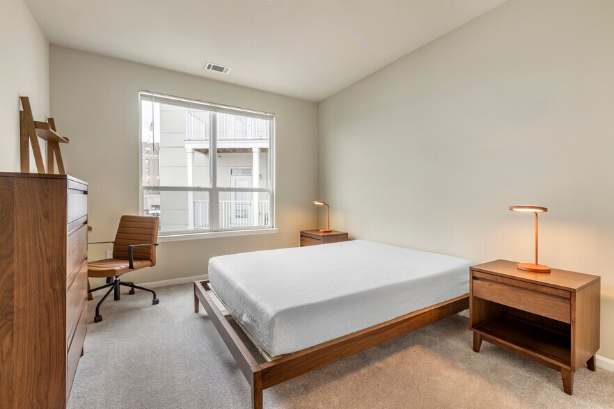 More Photos Of 300 Glenwood Ave, Bloomfield Apartments For Lease