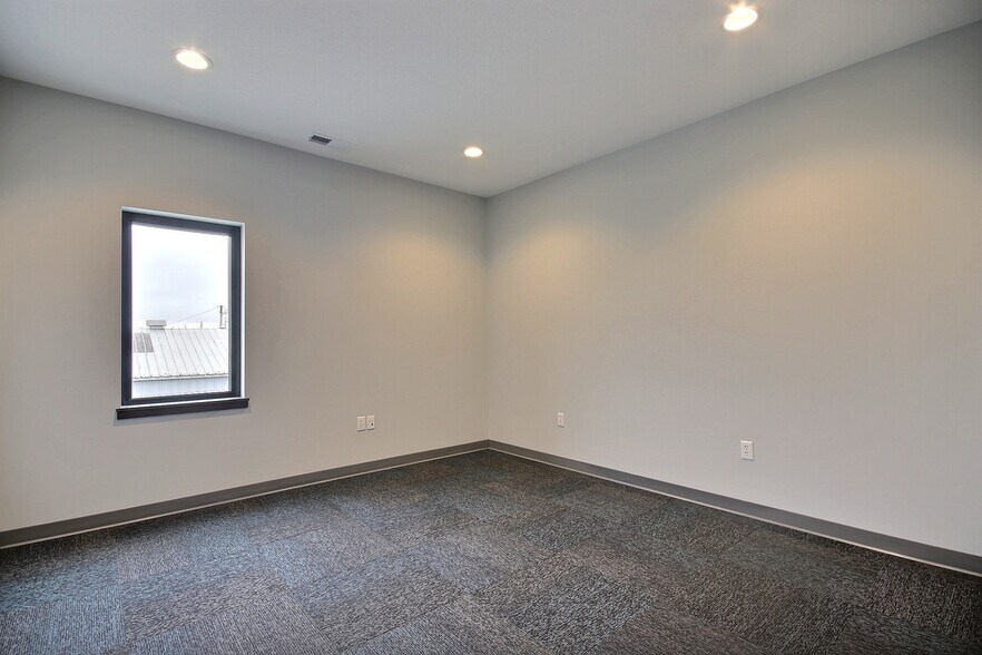 More Photos Of 2379 N Main St, Bluffton Loft Creative Space For Sale