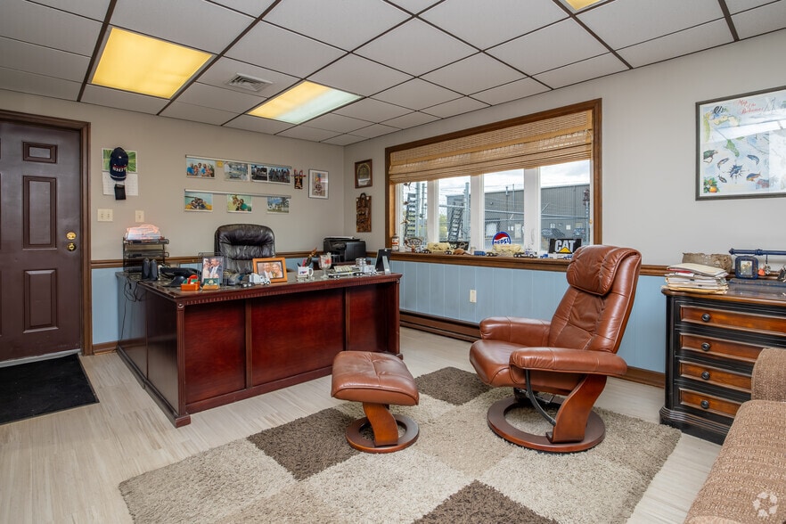 More Photos Of 215 Reading Ave, Williamsport Warehouse For Sale