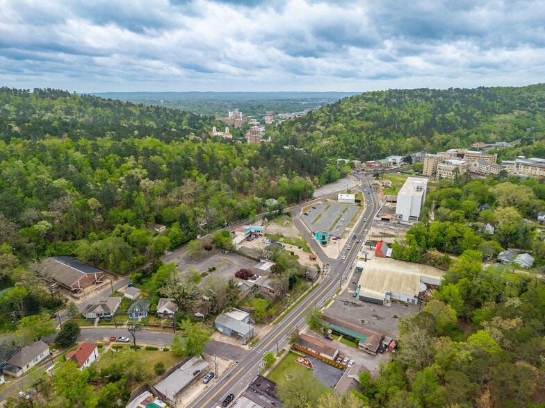 More Photos Of 340 Park Ave, Hot Springs Auto Repair For Sale