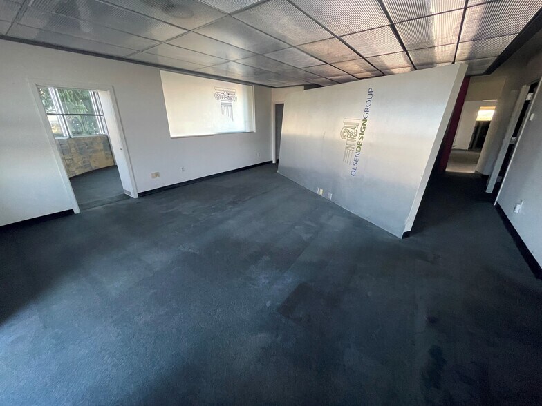 More Photos Of 2345 Bernville Rd, Reading Office For Lease