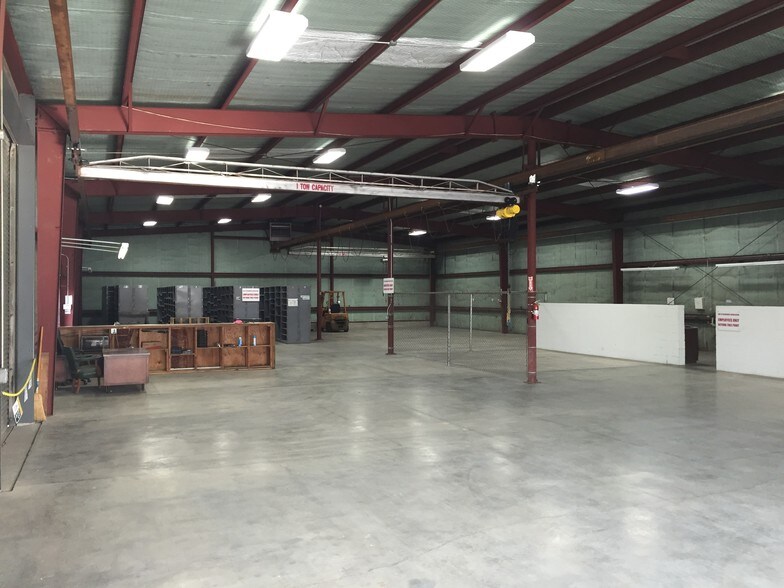 More Photos Of 4452 Canyon Dr, Amarillo Service For Lease