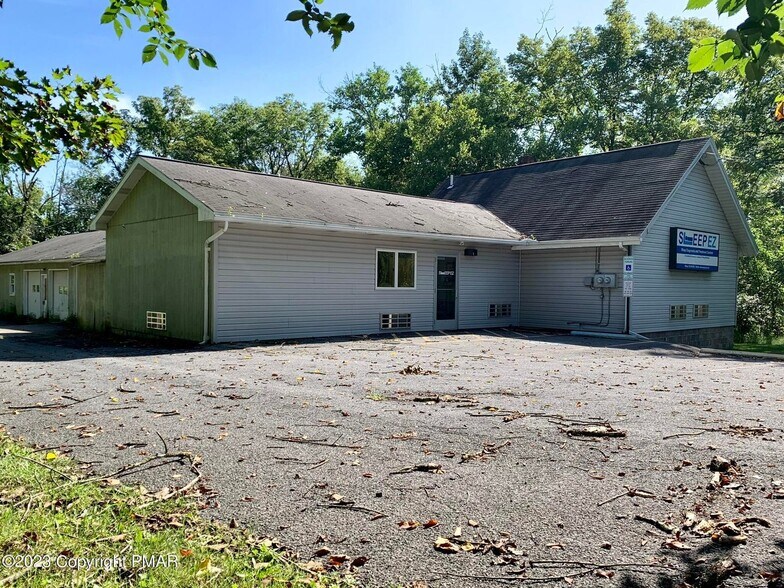 More Photos Of 511 Independence, East Stroudsburg Office For Sale