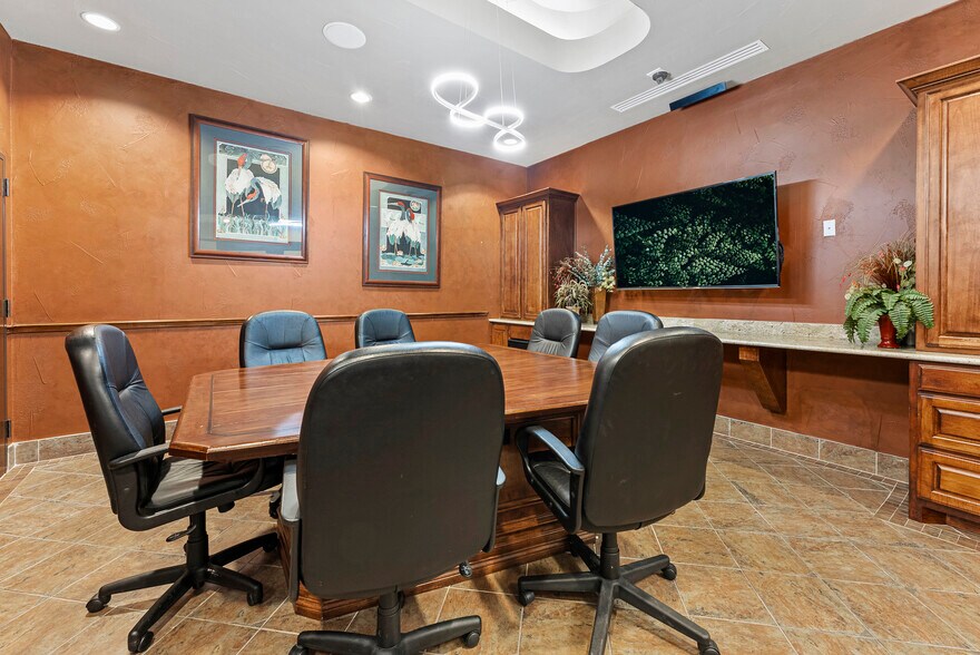 More Photos Of 2802 Flintrock Trce, Austin Coworking Space