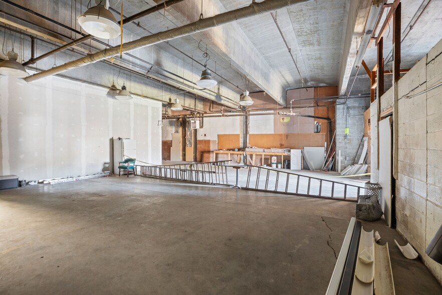 More Photos Of 280 High St, Clinton Department Store For Sale