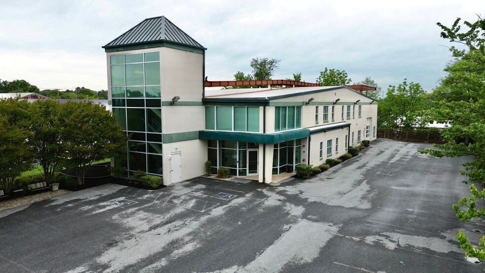 More Photos Of 6339 Howard Ln, Elkridge Office For Sale