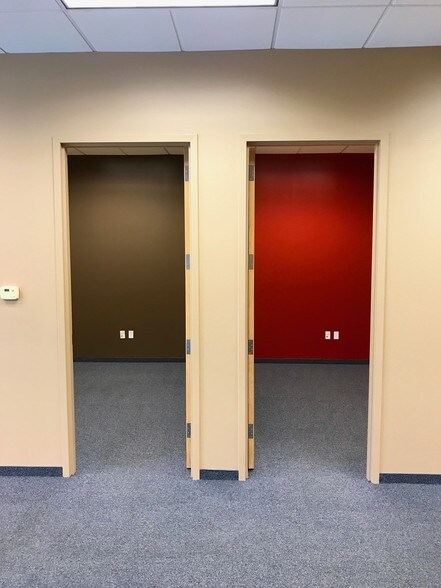 More Photos Of 1959 S Val Vista Dr, Mesa Office For Lease