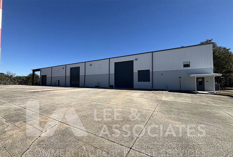 More Photos Of 1200 Charles St, Longwood Unknown For Lease