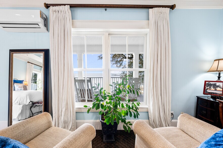 More Photos Of 202 S Mobile St, Fairhope Hospitality For Sale