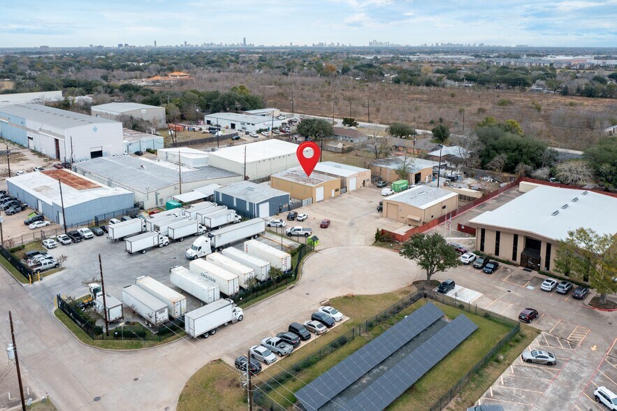 More Photos Of 10202 Mula Cir, Stafford Warehouse For Lease