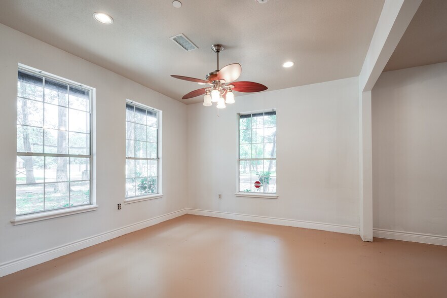 More Photos Of 16111 Porter Ln, Porter Flex For Sale