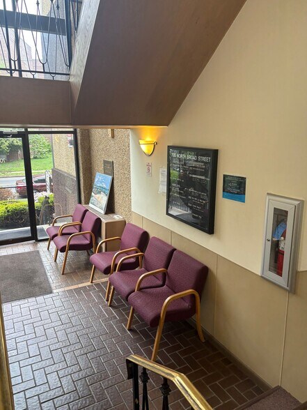 More Photos Of 700 N Broad St, Elizabeth Medical For Sale