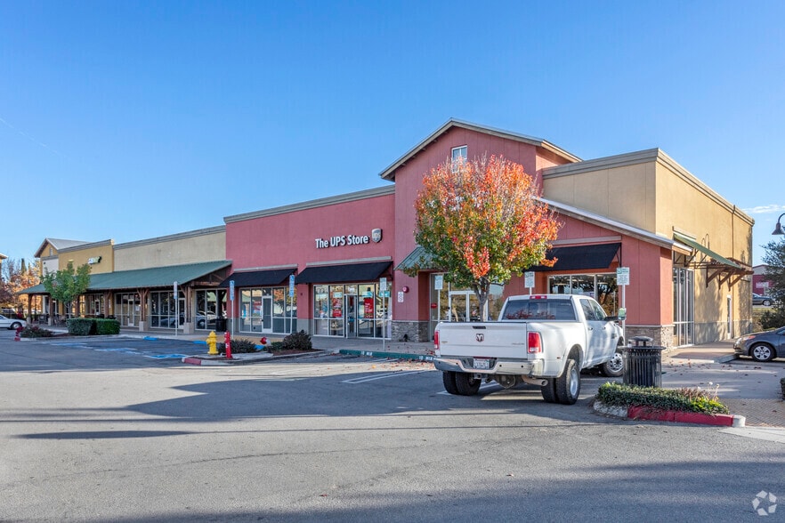 More Photos Of Hwy 46 & Golden Hill Rd @ Highway 46, Paso Robles Unknown For Lease