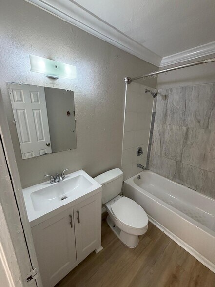 More Photos Of 32 N Palmetto Ave, Fort Meade Multifamily For Sale