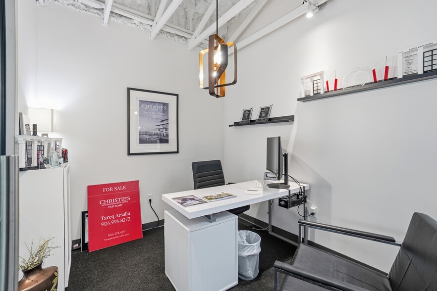 More Photos Of 1611 Atlantic Blvd, Jacksonville Storefront Retail Office For Sale