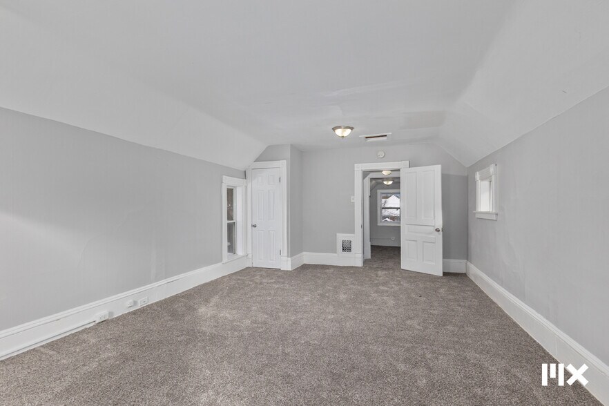 More Photos Of , Grand Rapids Multifamily For Sale