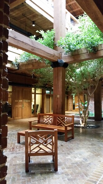 More Photos Of 171 Church St, Charleston Office For Lease
