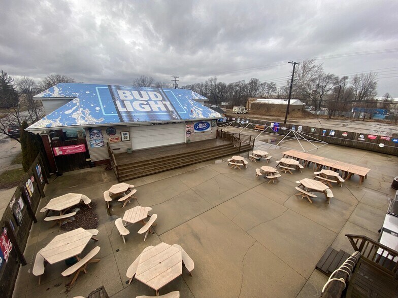 More Photos Of 1505 W Indiana Ave, South Bend Restaurant For Sale