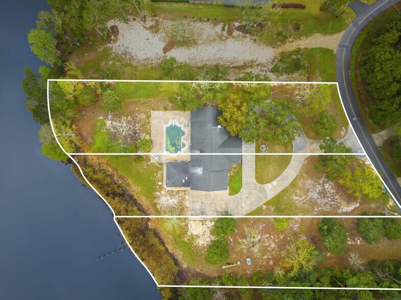 More Photos Of 680 Mallet Bayou Rd, Freeport Lodge Meeting Hall For Sale