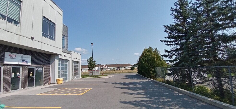 More Photos Of 65 Denzil Doyle Crt, Ottawa Showroom For Sale