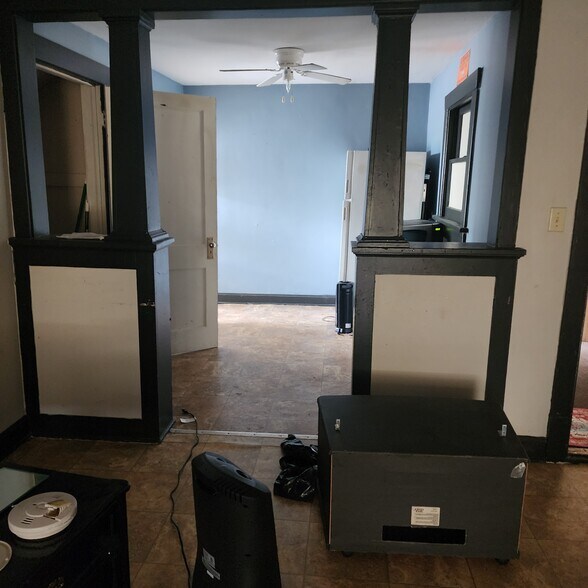 More Photos Of 401 N Spring St, Independence Apartments For Sale