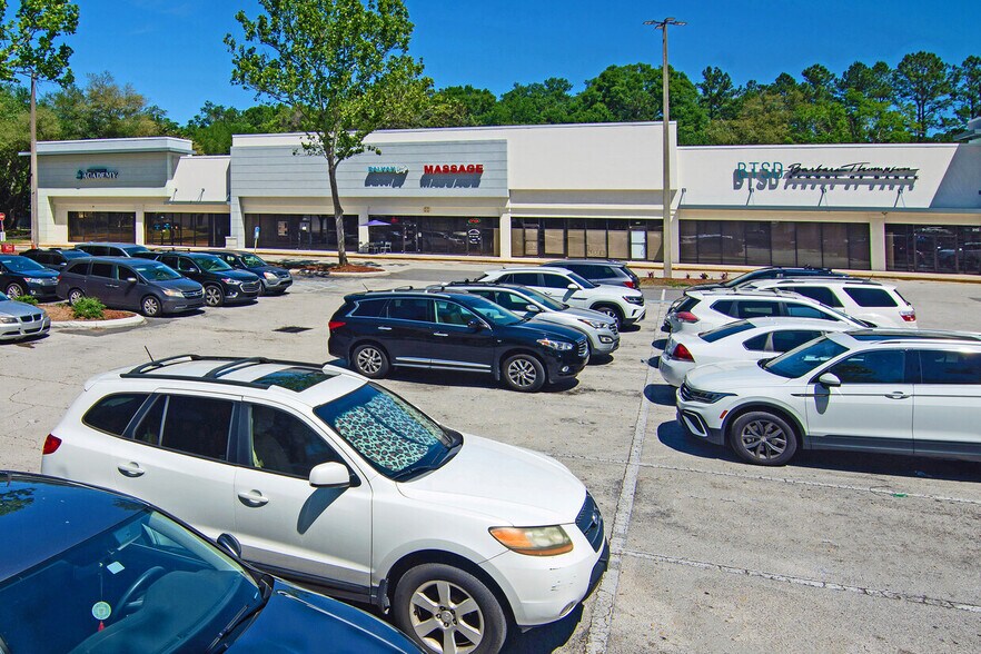 More Photos Of 8595 Beach Blvd, Jacksonville Unknown For Lease