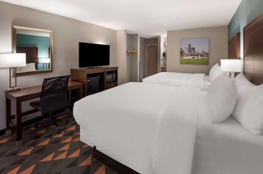 More Photos Of 8325 Bash St, Indianapolis Hotel For Sale