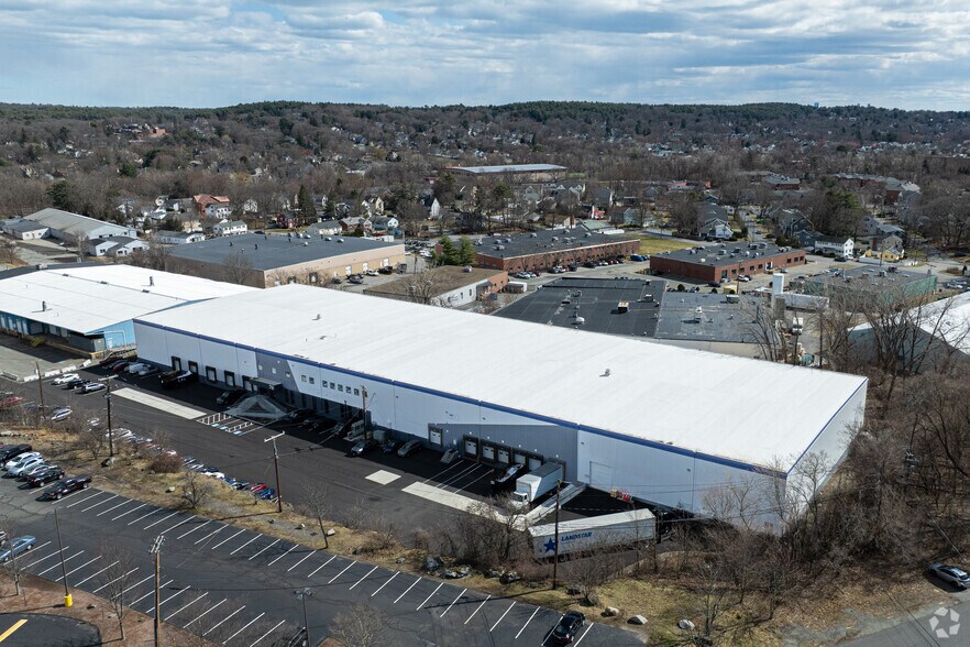More Photos Of 76 Holton St, Woburn Warehouse For Lease